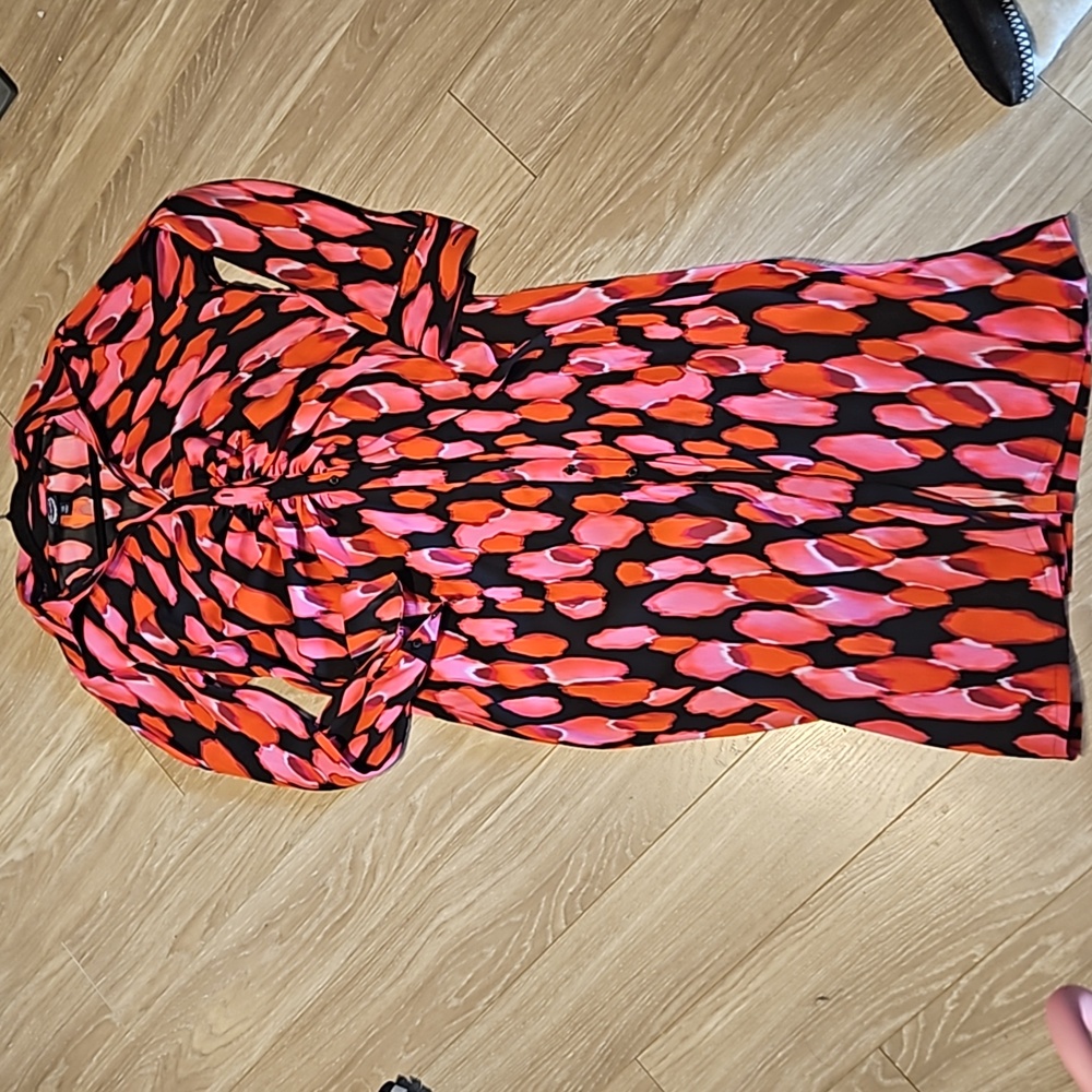 Excellent used condition Scoop XXL (20)  black, red, pink dress.